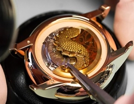 哈尔滨劳力士手表有水蒸气了