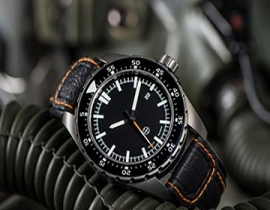 哈尔滨劳力士腕表里面有水珠