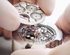 哈尔滨劳力士手表有雾气不走了